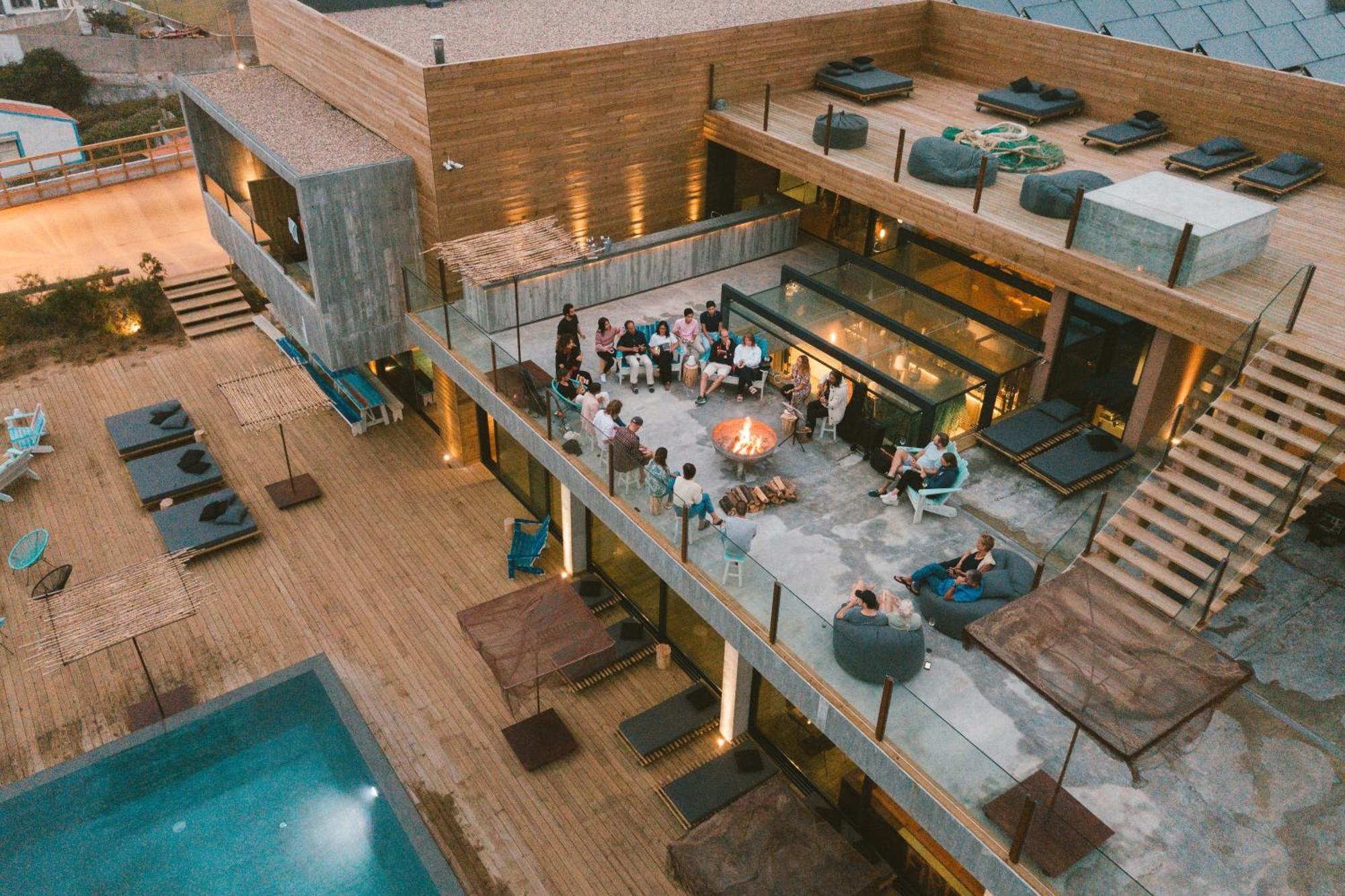 Noah Surf House Portugal Hotel Santa Cruz  Eksteriør billede
